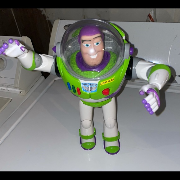 Promo Buzz light year signature collection Disney Pixar original 12” tall